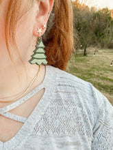 Load image into Gallery viewer, 2 Toned Tree