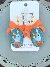 Load image into Gallery viewer, Noelle Ghost with Orange Bow