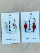 Load image into Gallery viewer, Micro Nutcracker