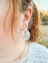 Load image into Gallery viewer, Scalloped Noelle Nutcracker